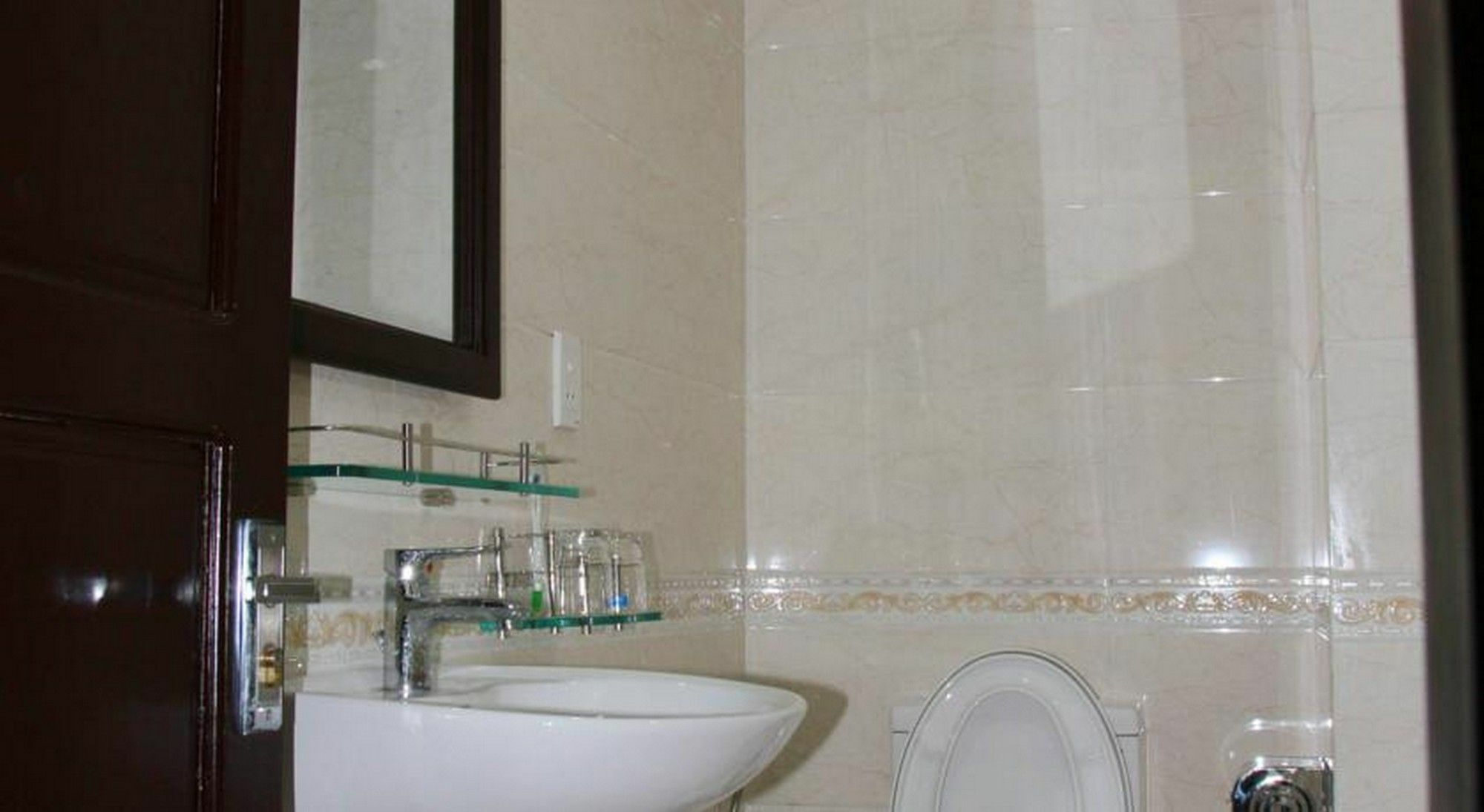 Leaf Homestay Хойан Экстерьер фото